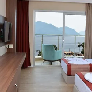 3* מלון Sunway Club